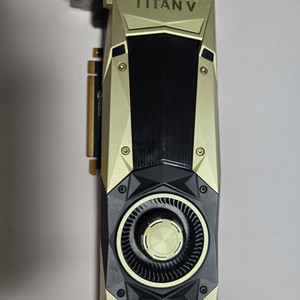 Titan V 팝니다