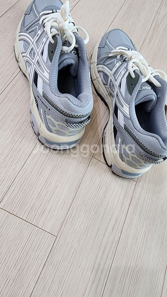 아식스 새상품 사이즈280--5