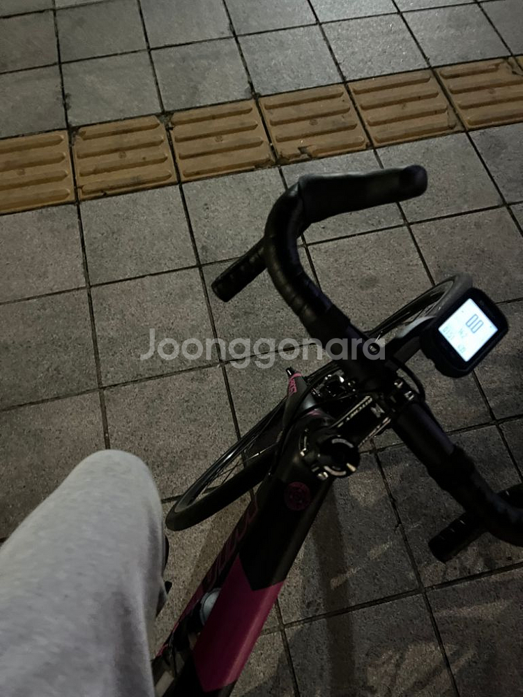 위아위스 풀카본 로드자전거--4