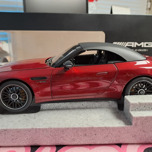 벤츠 AMG SL 63 4MATIC+ 1/18 모형