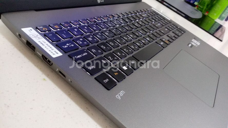 LG 10세대 i7 17인치 그램/램16G,512G--5