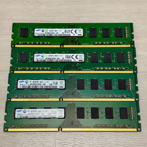 택포 DDR3 램 4gb 4개 일괄 2만원에 팝니다.