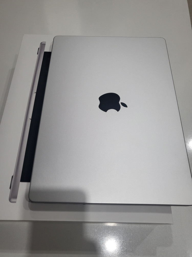 맥북 m3 pro 실버 11코어 512GB 18GBㅍㅍ--2