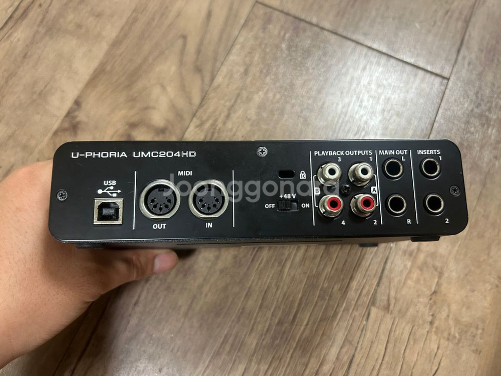 Behringer UMC204HD 오디오 인터페이스--2
