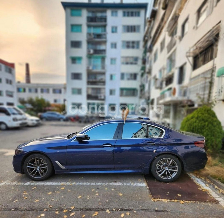 BMW 520d m스포츠플러스--2