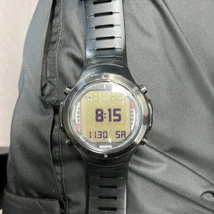 순토 SUUNTO D6i 다이빙컴퓨터 팝니다