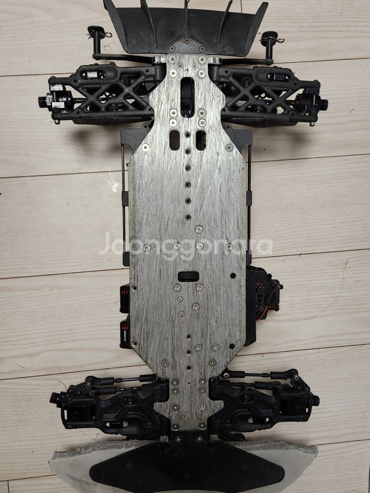 (RC카)Xray GTE 2024 차체 팝니다.--1