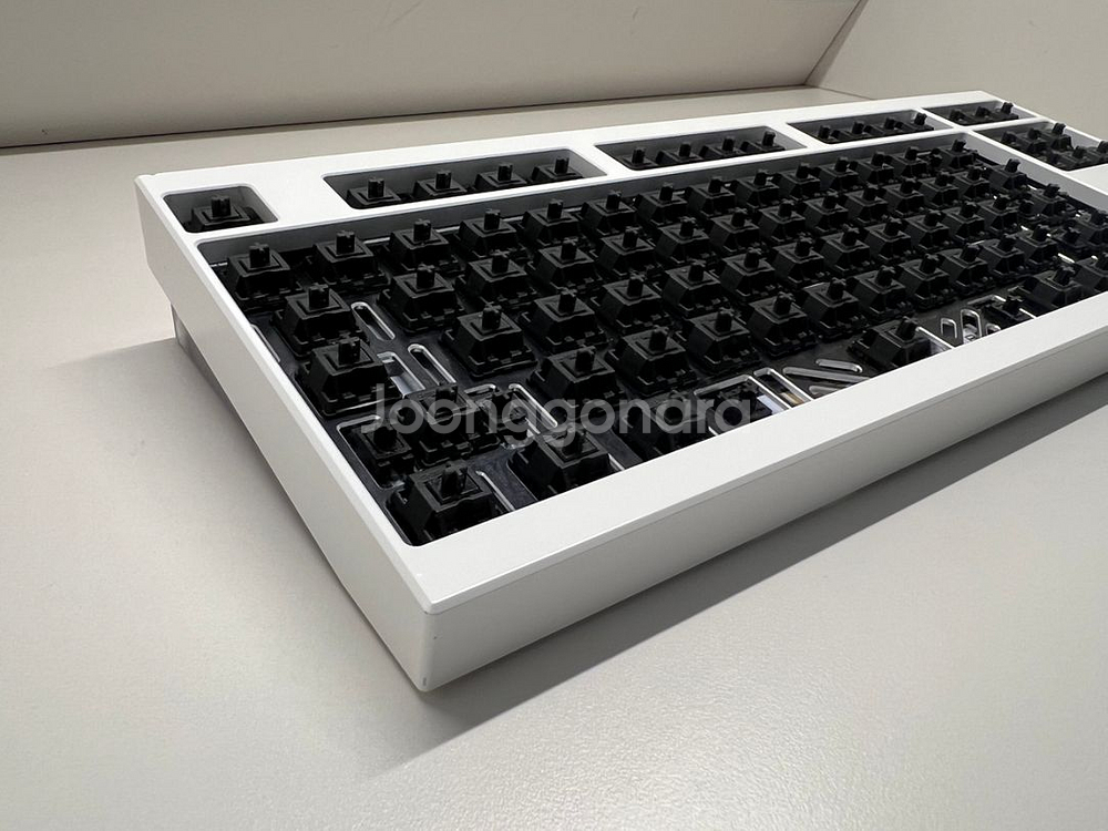 F1-8x Wk 화이트(PC하판 포함) 판매합니다--6