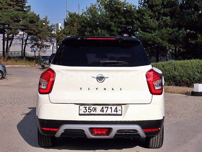 @17년식 티볼리 에어 디젤 4WD IX 전국최저가격--3