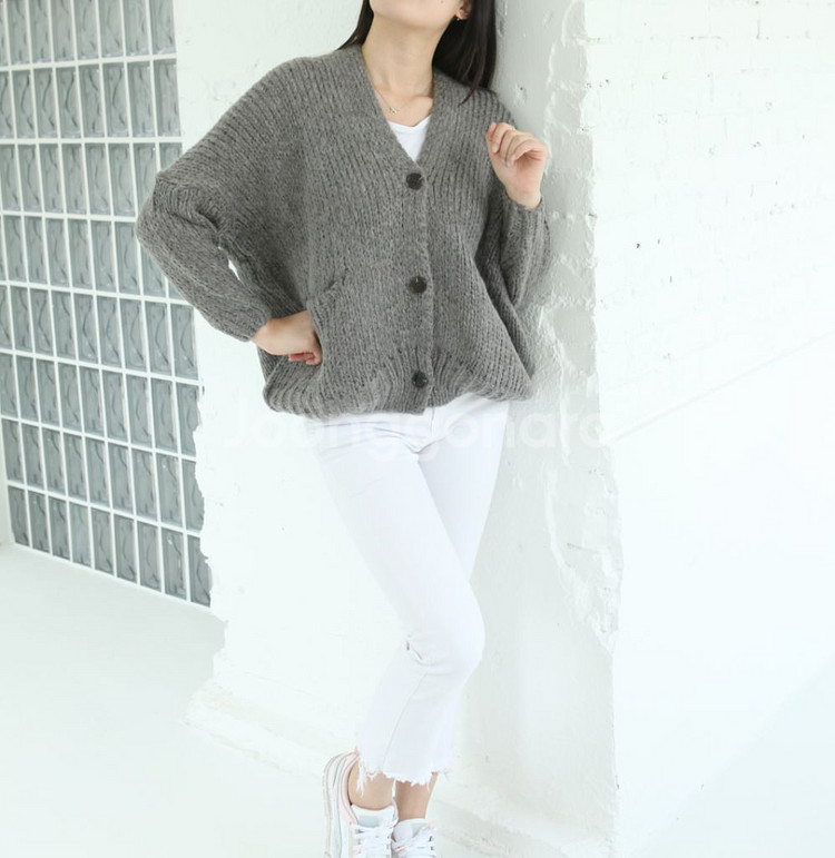 새제품 램스울 두툼 가오리니트가디건--2