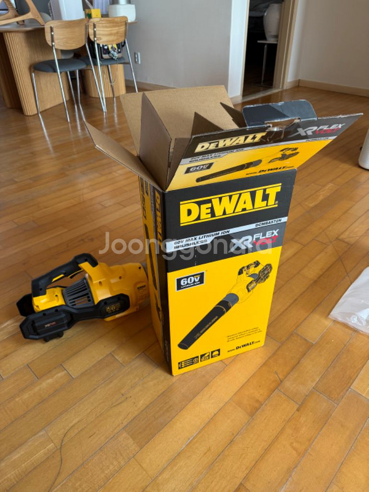 디월트 송풍기 DCMBA572N--0