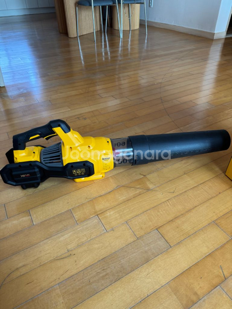 디월트 송풍기 DCMBA572N--1