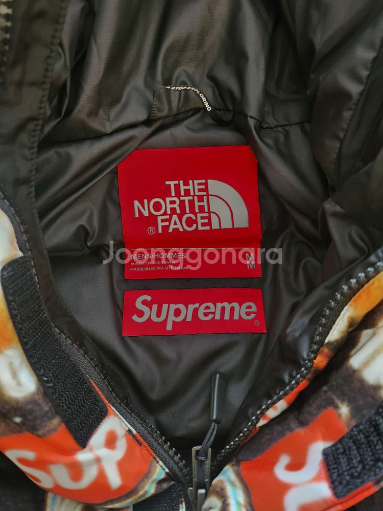 슈퍼슈프림 노스페이스 콜라보 타임스퀘어 하프집 800필--3