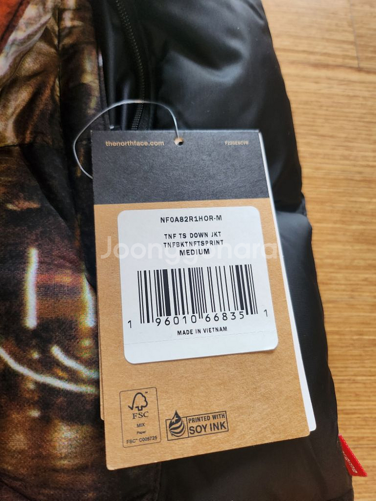 슈퍼슈프림 노스페이스 콜라보 타임스퀘어 하프집 800필--5