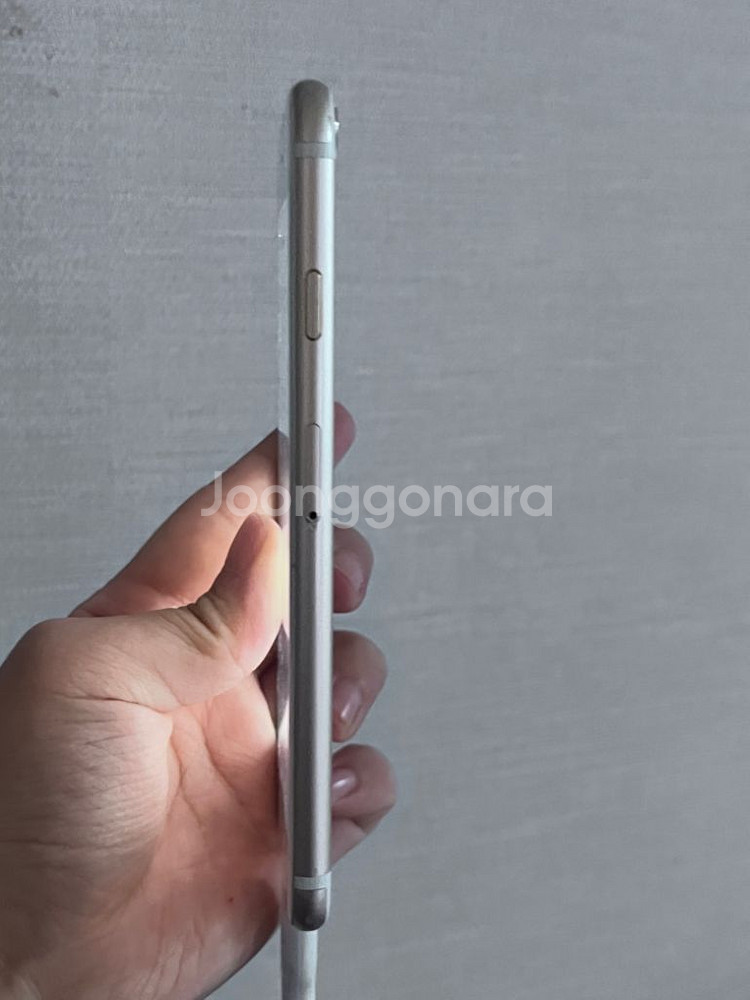 아이폰 6s 팝니다--3