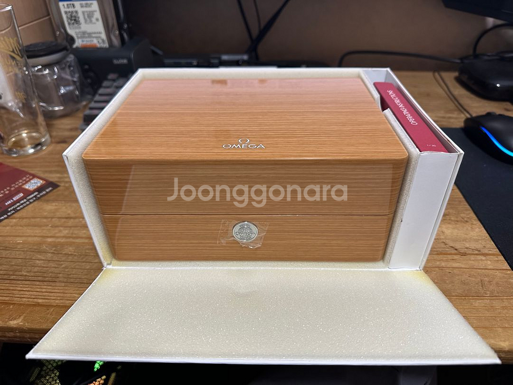 오메가 원목 케이스--1