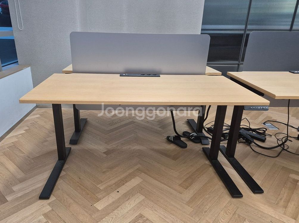 중고전동책상우피아모션데스크스크린포함 w1500-d750--1