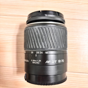 미놀타 dt 18-70mm 렌즈