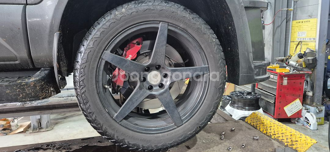 모하비 바리스톤20인치휠 판매합니다--3