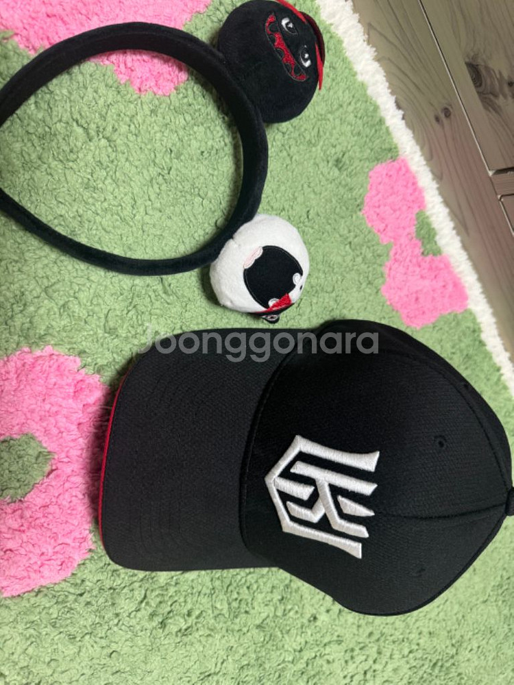 kt wiz 구형 비트배트, 모자, 머리띠 일괄 판매--2