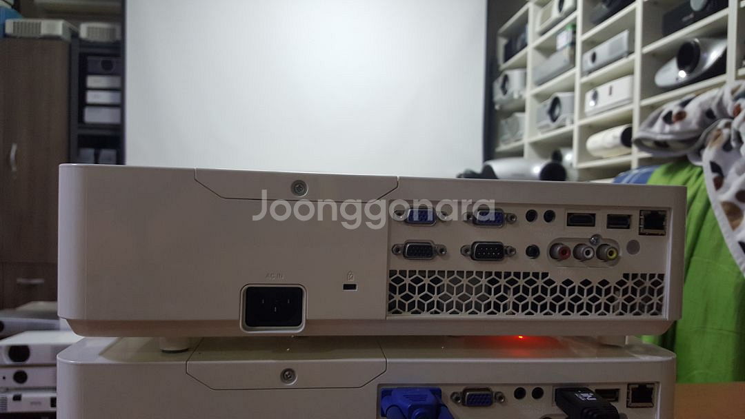 LG 빔프로젝터 Bg630입니다( usb 동영상 가능--2