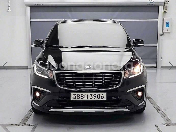 @18년식 더 뉴카니발 9인승 디젤 럭셔리 전국최저가--1