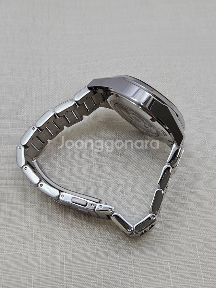태그호이어 41mm 까레라 데이데이트 war201c--4