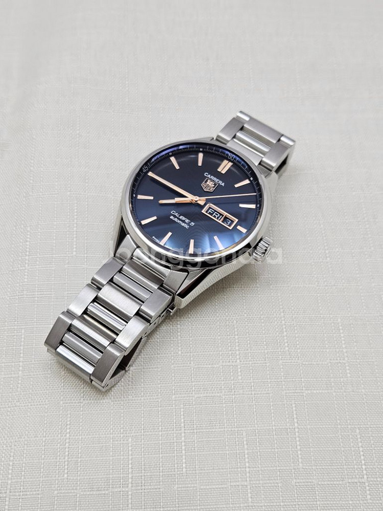 태그호이어 41mm 까레라 데이데이트 war201c--6