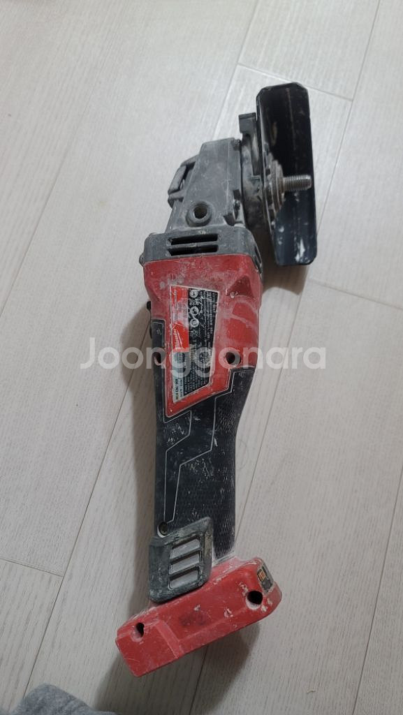 밀워키 m18 4인치 무선그라인더--3