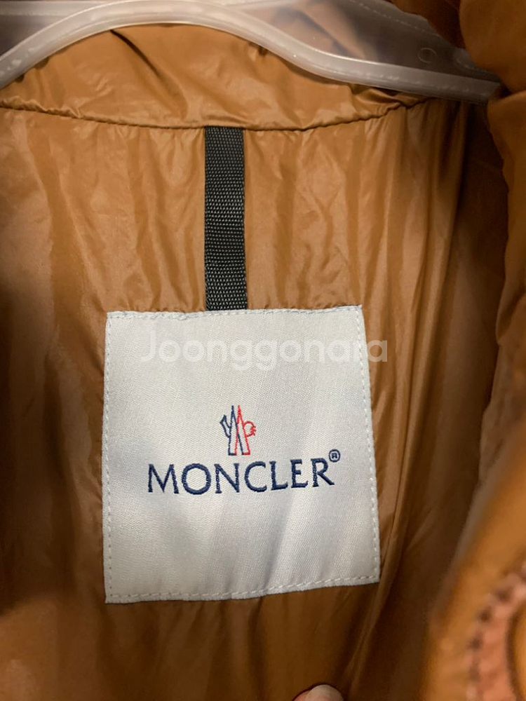 몽클레어 패딩 여성--3