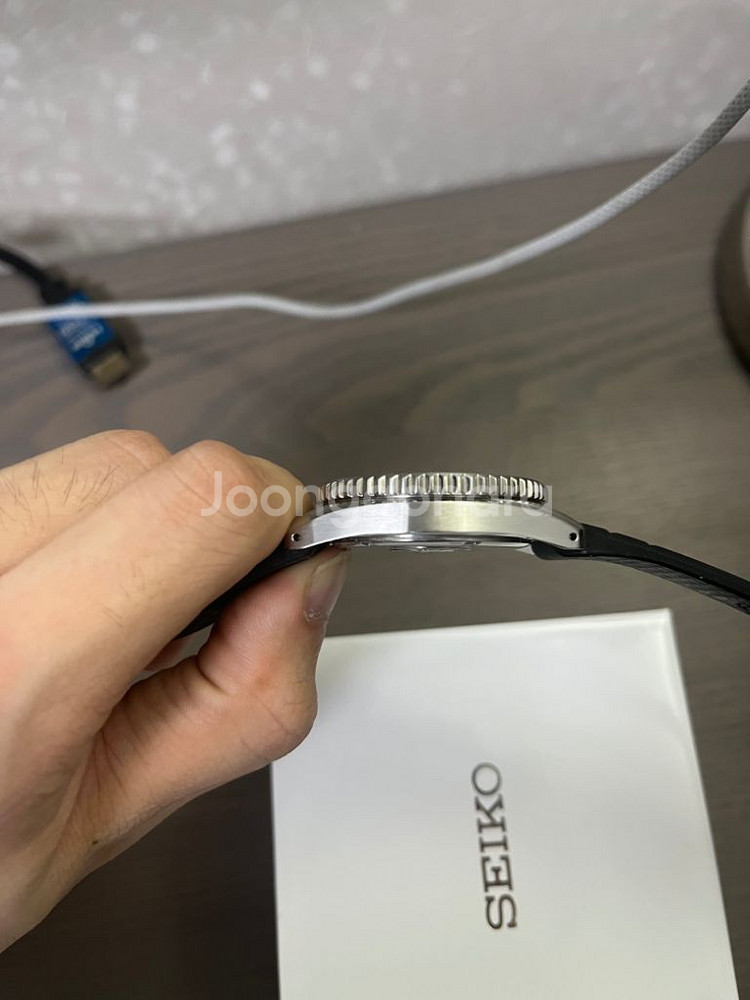 세이코 SNE573 판매합니다. (24년 7월 스탬핑)--2