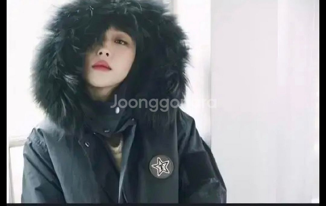 써쓰데이아일랜드야상패딩--2