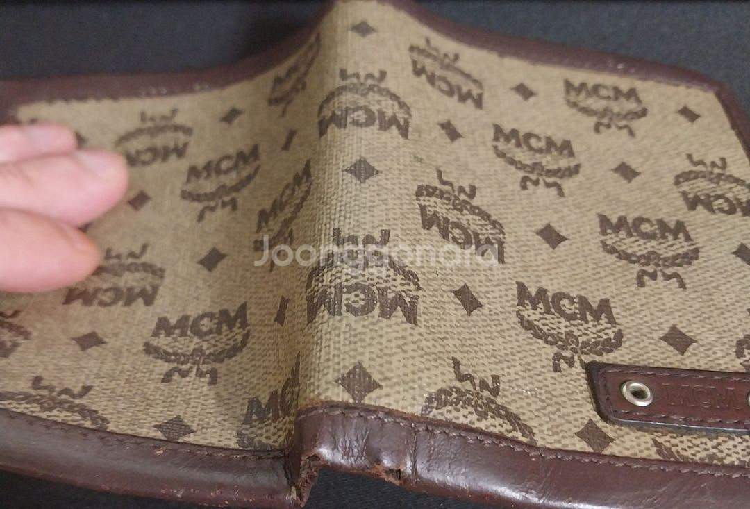 MCM 남자 반지갑--1