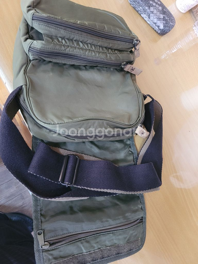 ck 캐빈클라인 정품 크로스백--2