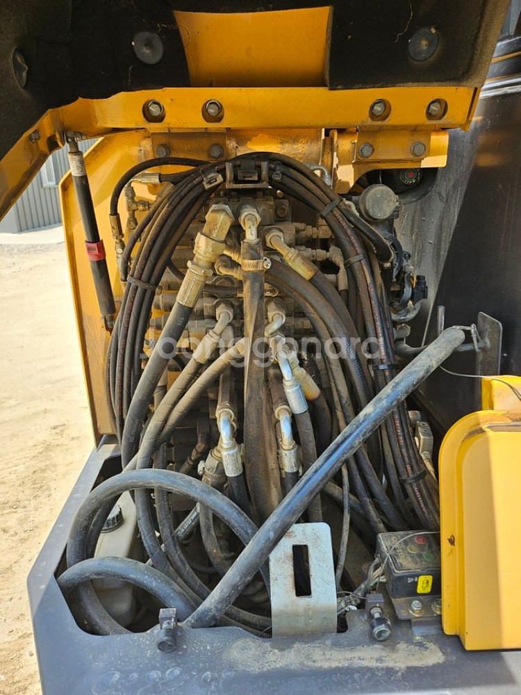 #장비명 : 굴삭기 판매합니다#모델명 : 볼보 EC60--2
