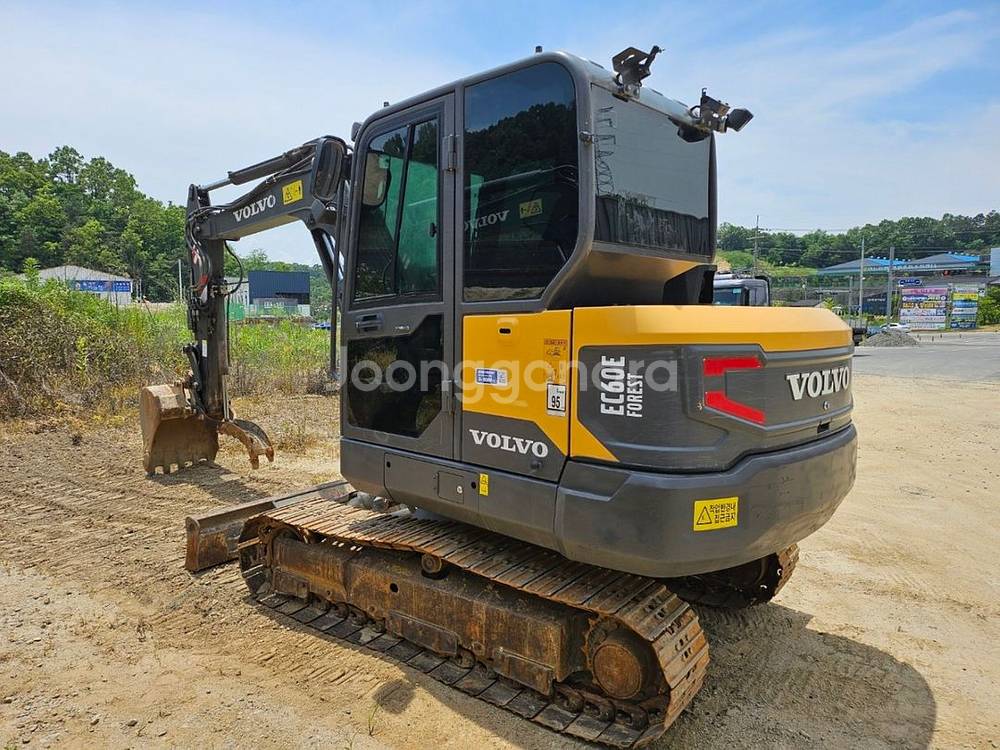 #장비명 : 굴삭기 판매합니다#모델명 : 볼보 EC60--4