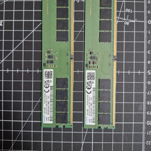 삼성 램 DDR5 5600 16x2 총 32G 팝니다.