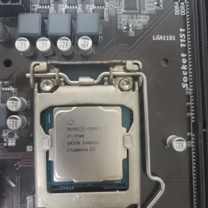 고장난CPU i7 7700 판매합니다