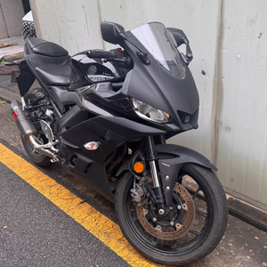 2020년식 Yamaha R3 아크라 풀배기