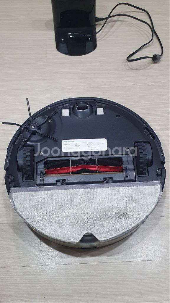 샤오미 로보락 s6 maxv 로봇청소기 팝니다.--4