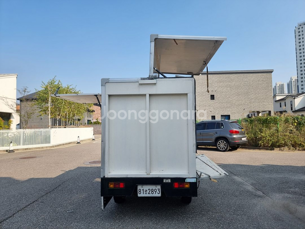 라보 윙바디 삼면개폐탑차 푸드트럭--3