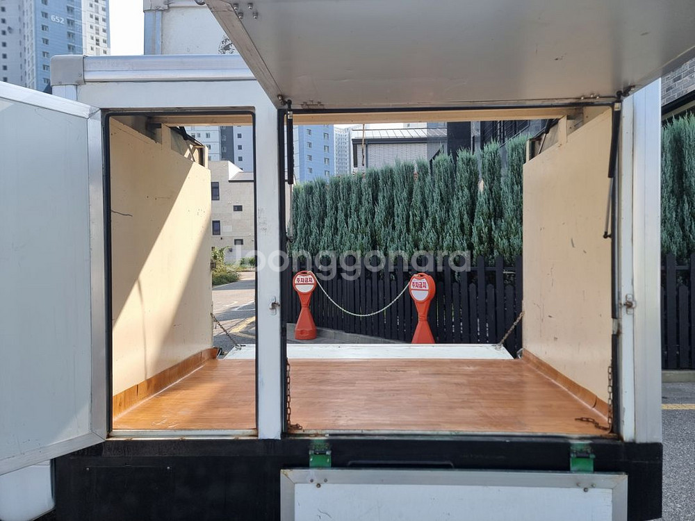 라보 윙바디 삼면개폐탑차 푸드트럭--5