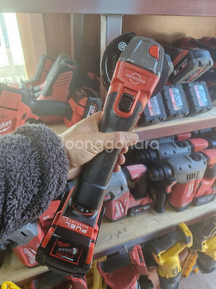 밀워키그라인더M18FSAGV125XB.속도조절.5인치--8