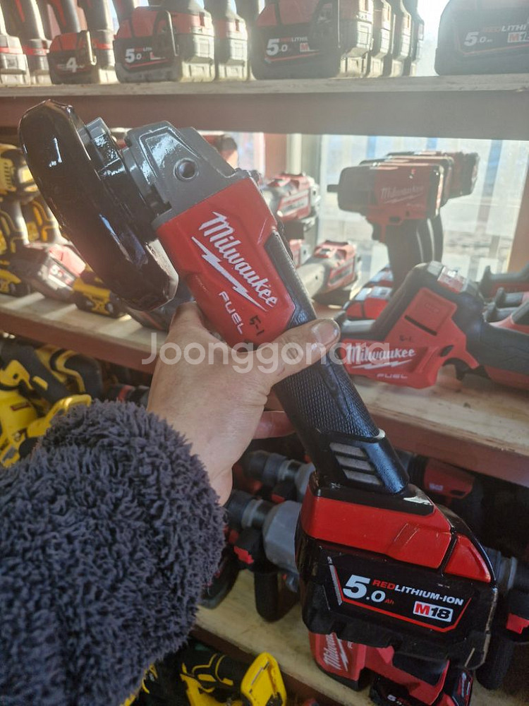 밀워키그라인더M18FSAG125X.5인치.최상급A++급--7