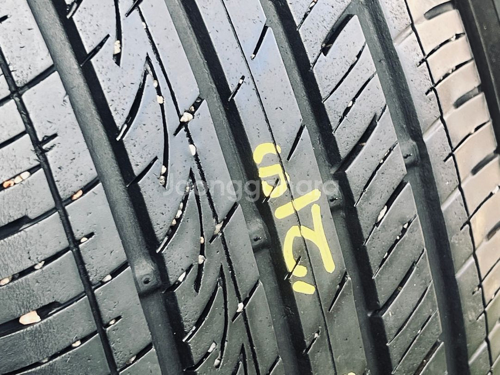 225 55 17 금호 마제스티 ku50 중고타이어--7