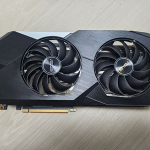 아수스 rx6700xt 팝니다.