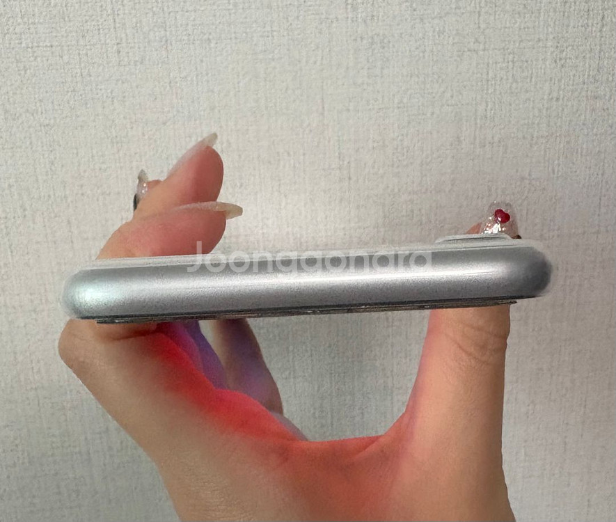 아이폰se2 64GB 화이트--4