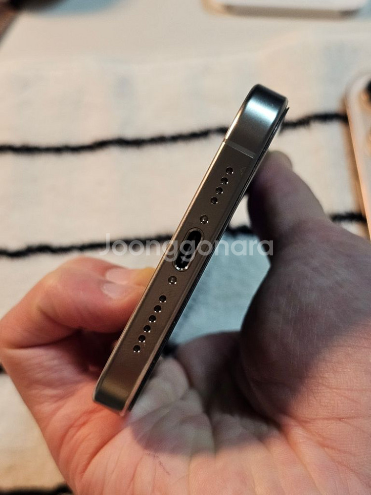 아이폰 15 프로 맥스 256gb 내츄럴티타늄--5