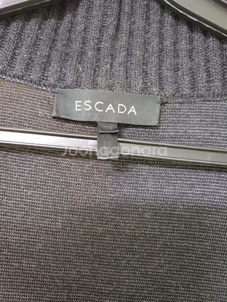 명품 여성 에스까다 울.실크 가디건 (95)--5