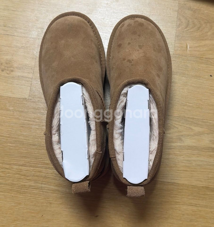 UGG 클래식 울트라 미니 플랫폼 240사이즈--1